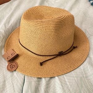 Vict Beach Hat